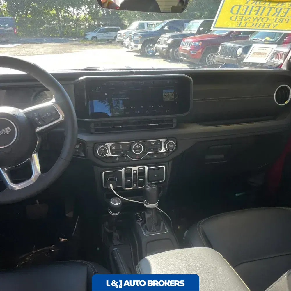 2024 Jeep Wrangler Sahara