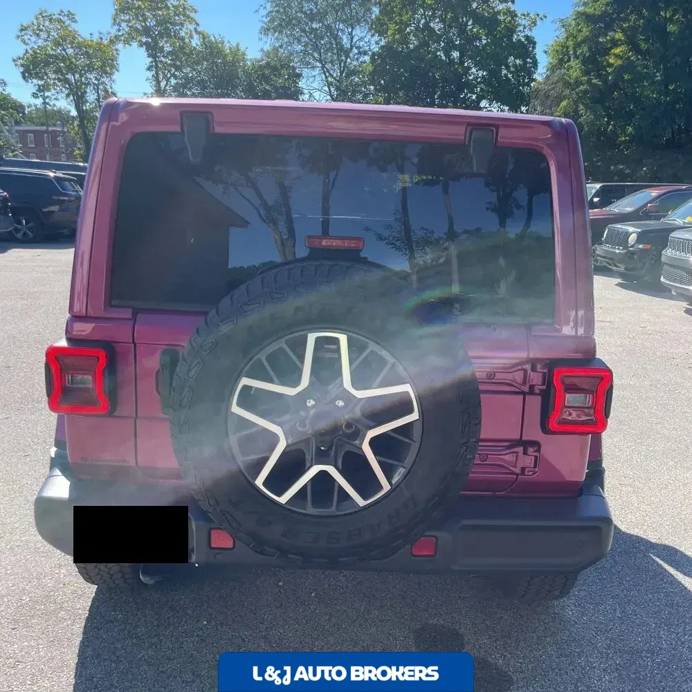 2024 Jeep Wrangler Sahara