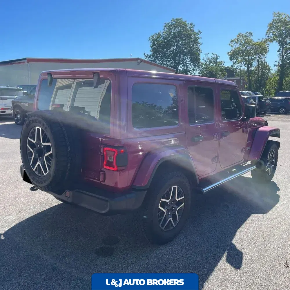2024 Jeep Wrangler Sahara