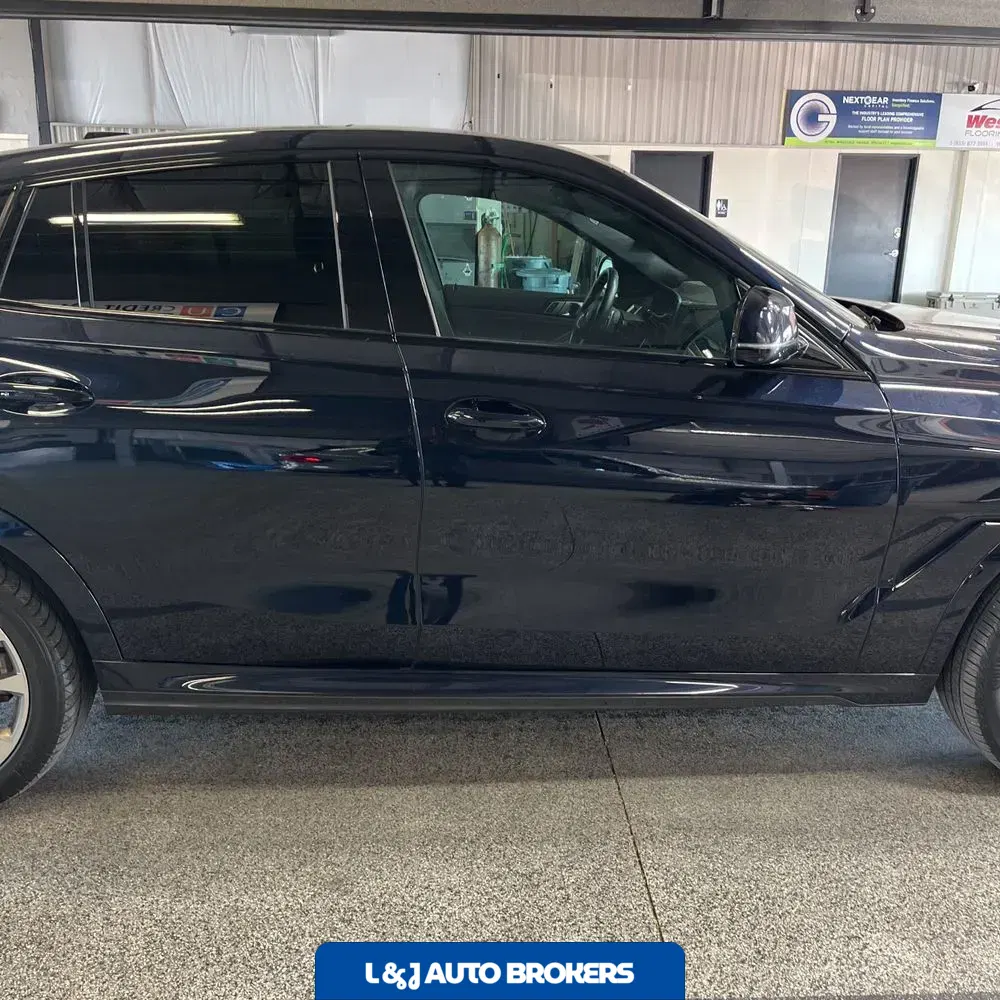 2025 BMW X6 XDrive40i