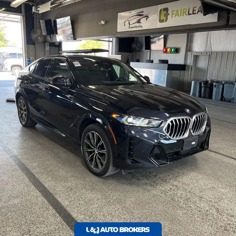 2025 BMW X6 XDrive40i
