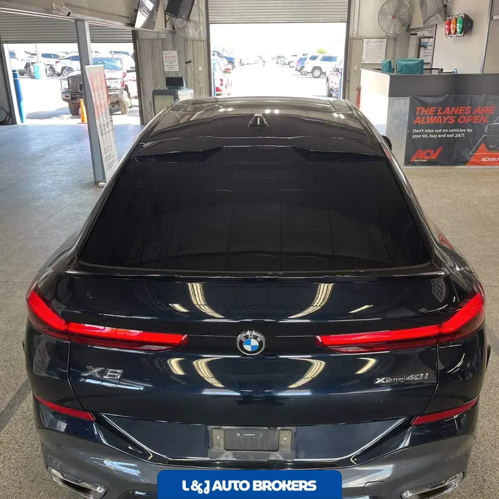 2025 BMW X6 XDrive40i
