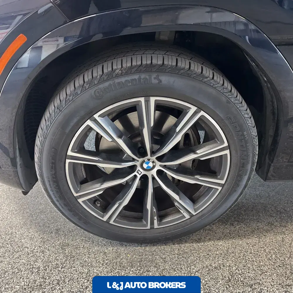2025 BMW X6 XDrive40i