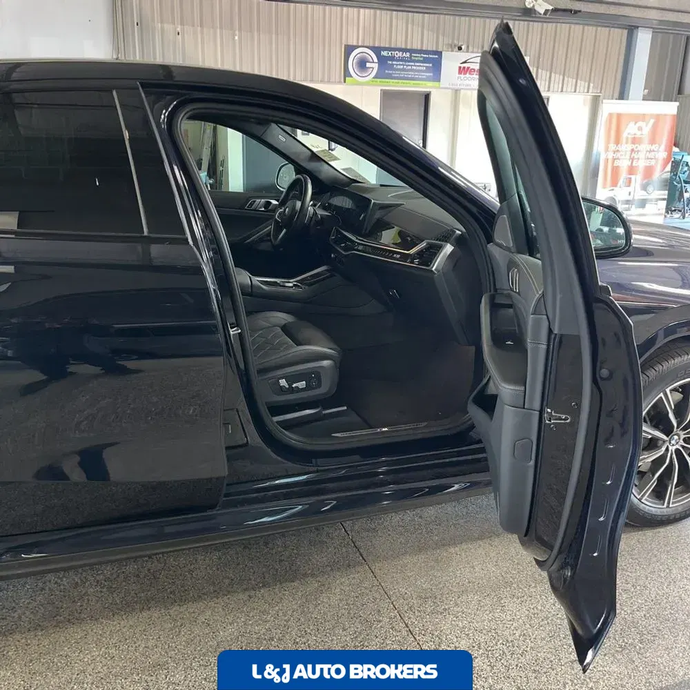 2025 BMW X6 XDrive40i