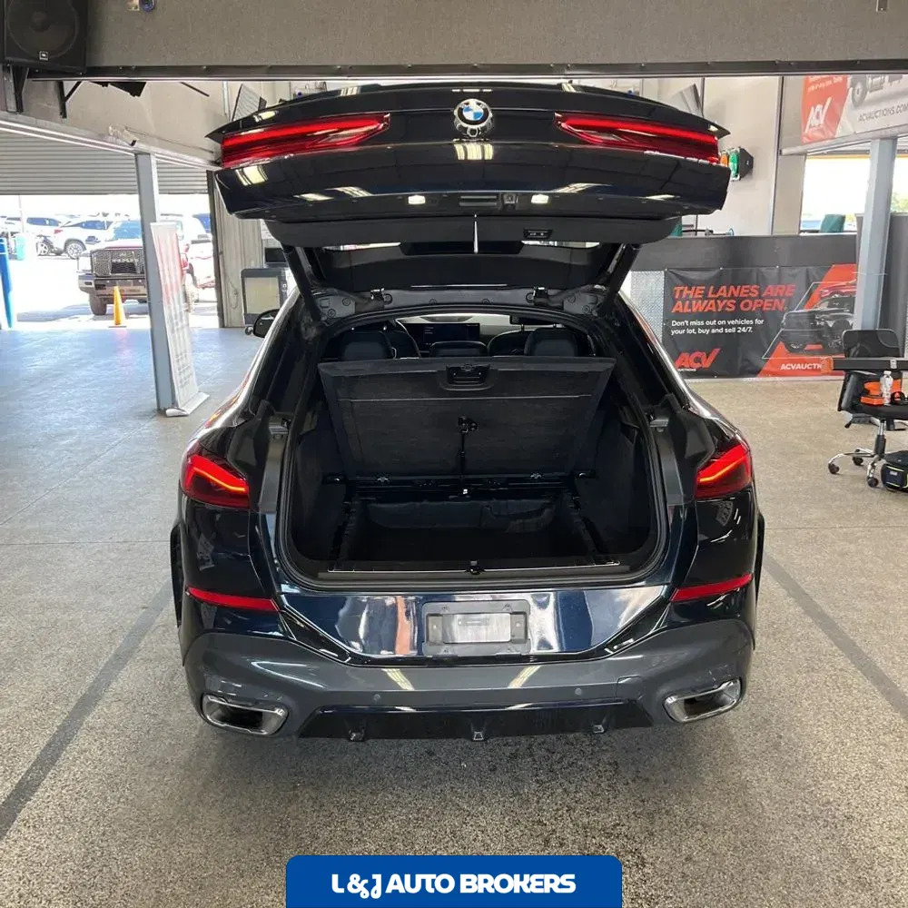2025 BMW X6 XDrive40i