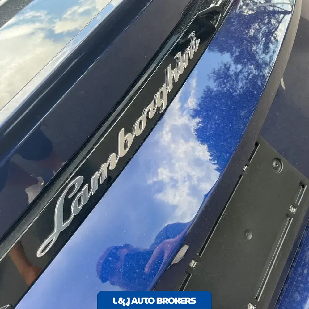 2021 Lamborghini Urus Base