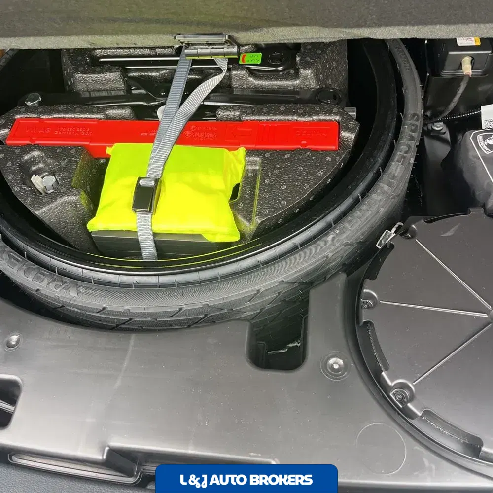 2021 Lamborghini Urus Base