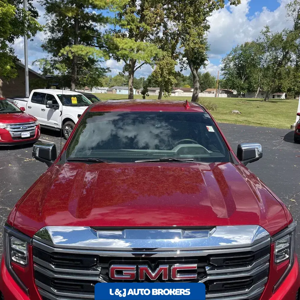 2024 GMC Sierra 1500 SLT