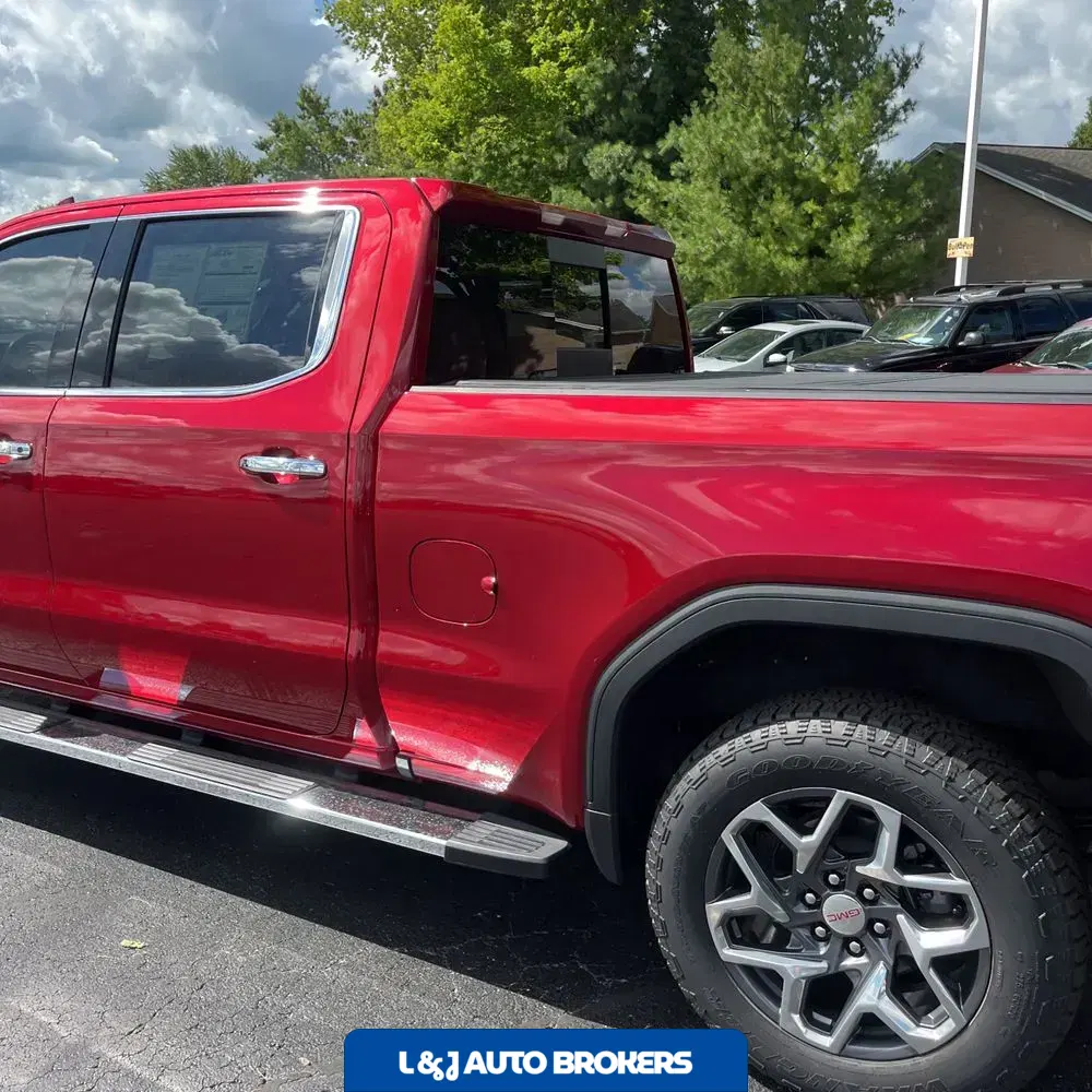 2024 GMC Sierra 1500 SLT