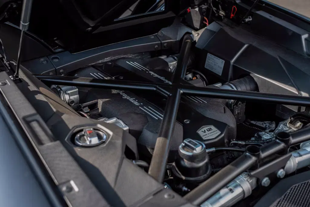 2015 Lamborghini Aventador Roadster