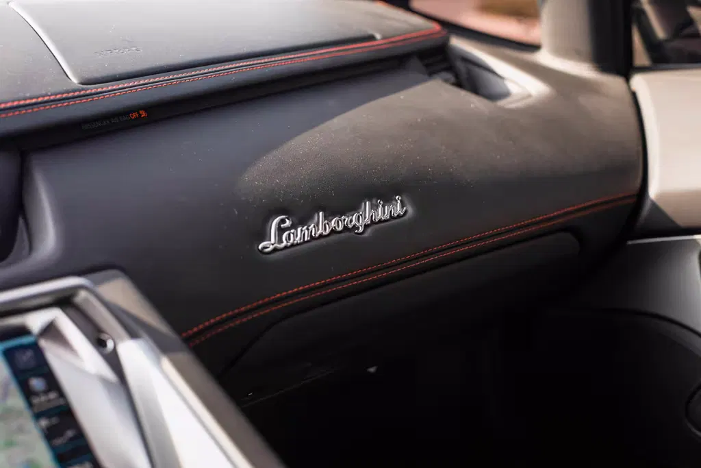 2015 Lamborghini Aventador Roadster