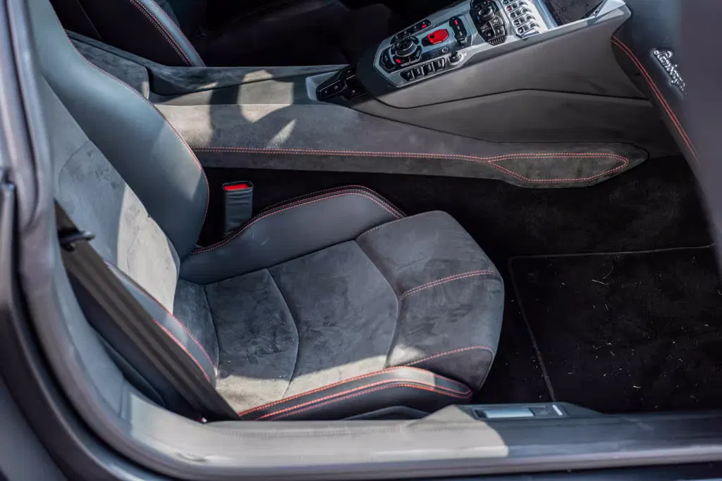 2015 Lamborghini Aventador Roadster