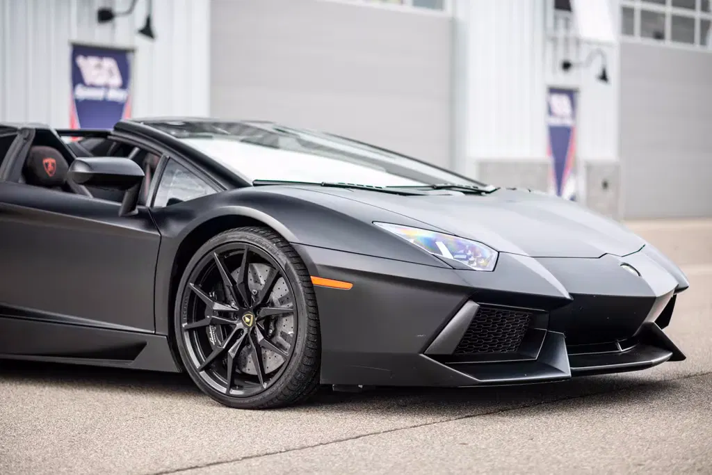 2015 Lamborghini Aventador Roadster