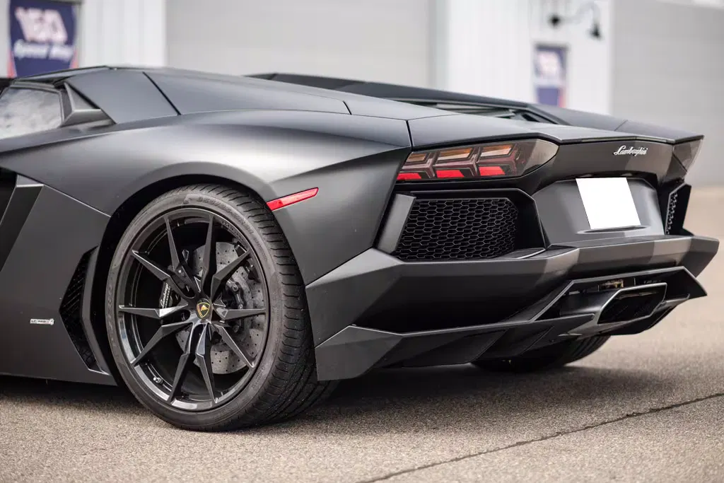 2015 Lamborghini Aventador Roadster