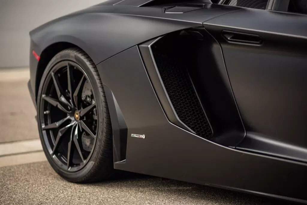 2015 Lamborghini Aventador Roadster