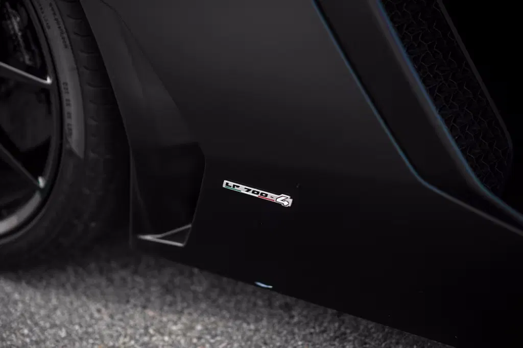 2015 Lamborghini Aventador Roadster