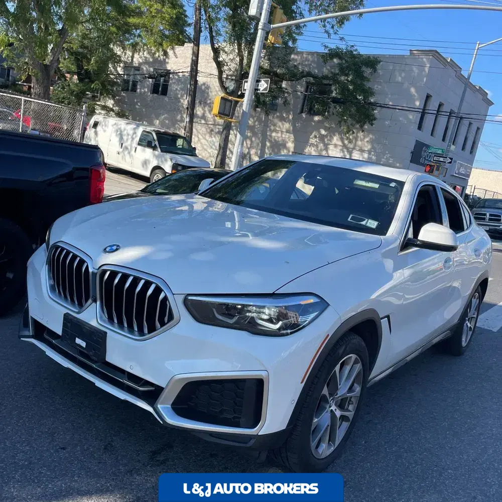 2023 BMW X6 XDrive40i