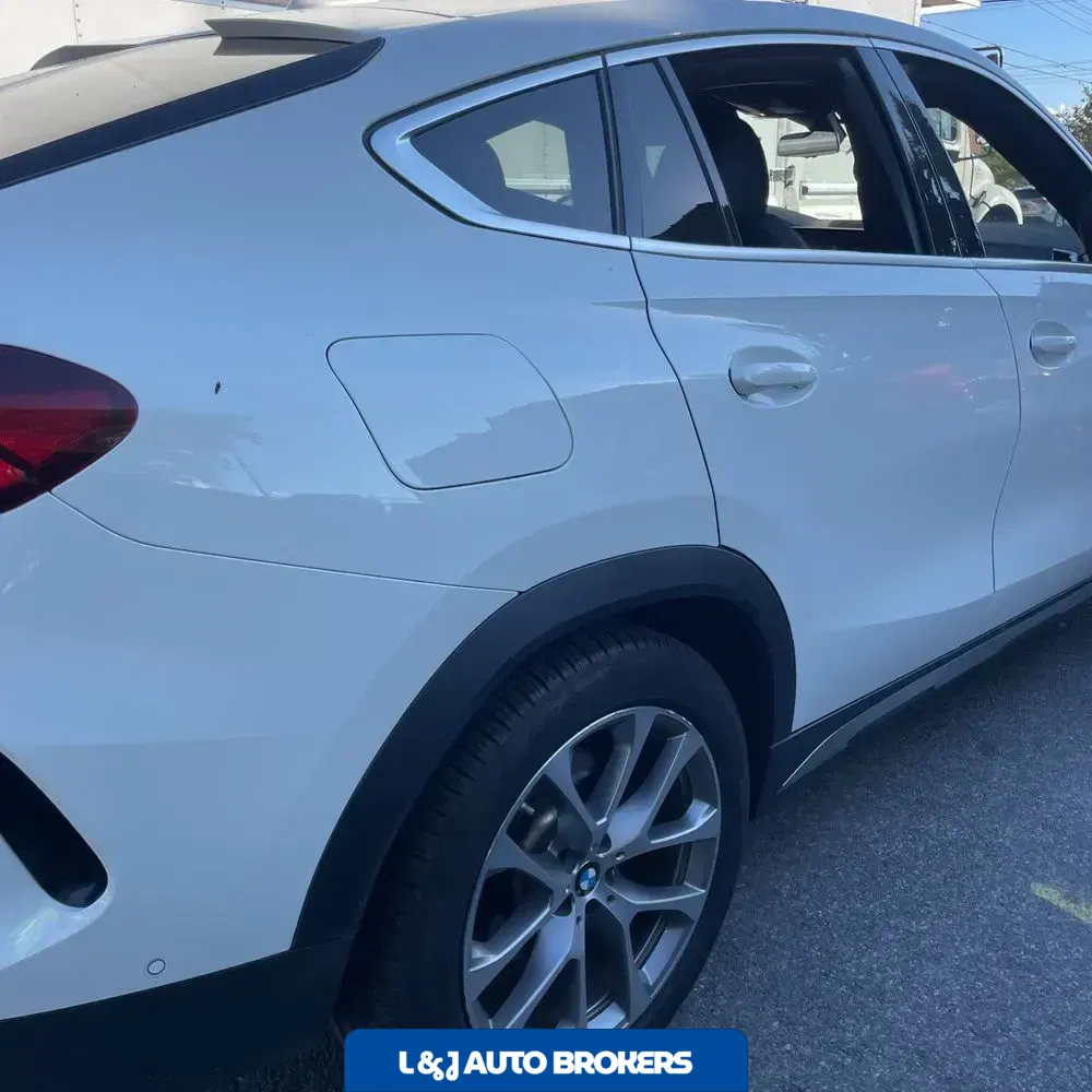 2023 BMW X6 XDrive40i