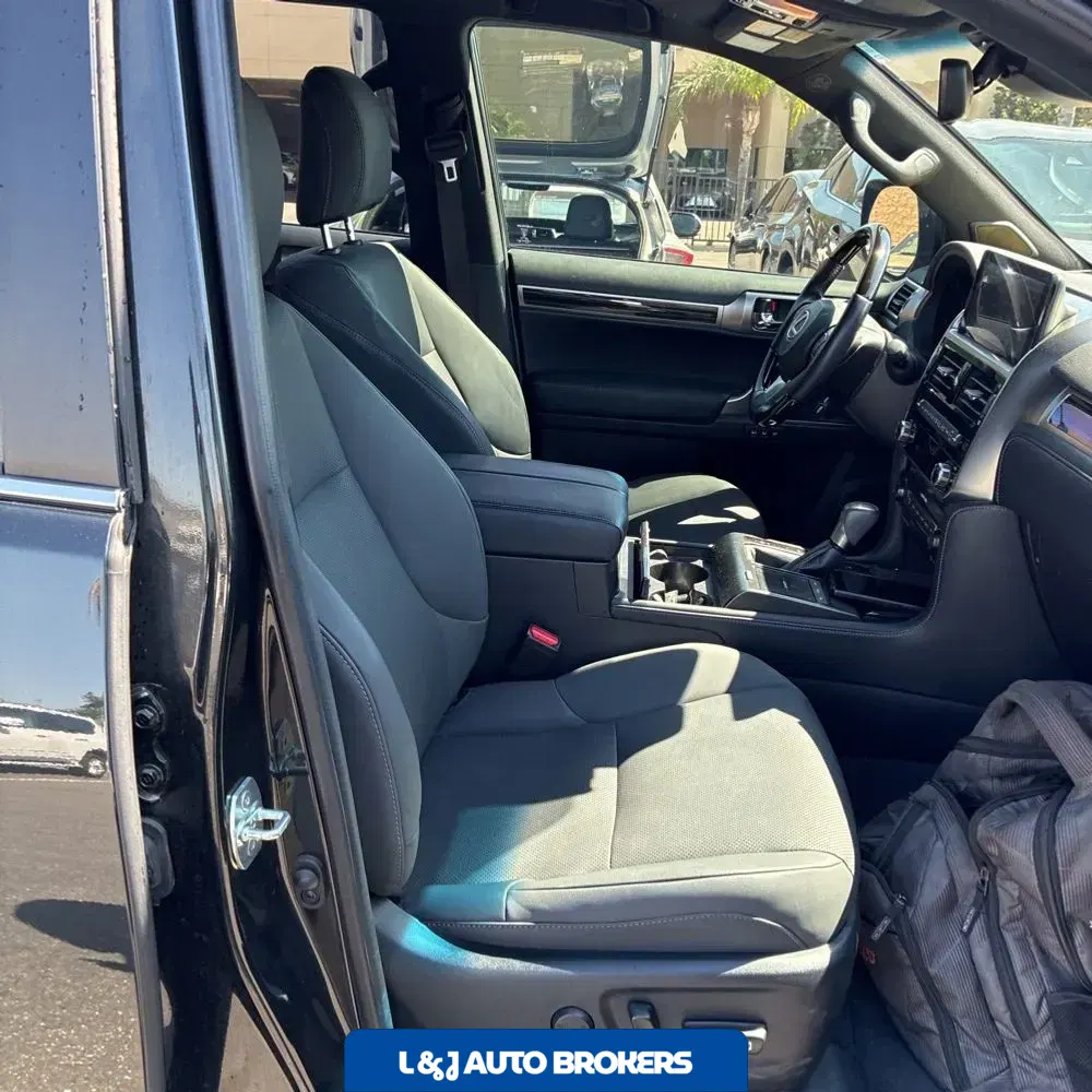 2023 Lexus GX 460 Base