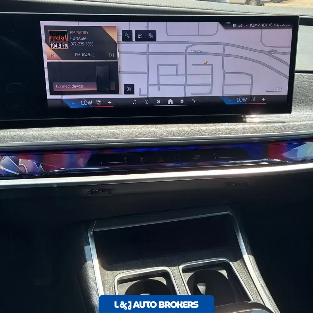 2023 BMW 7-Series 740i
