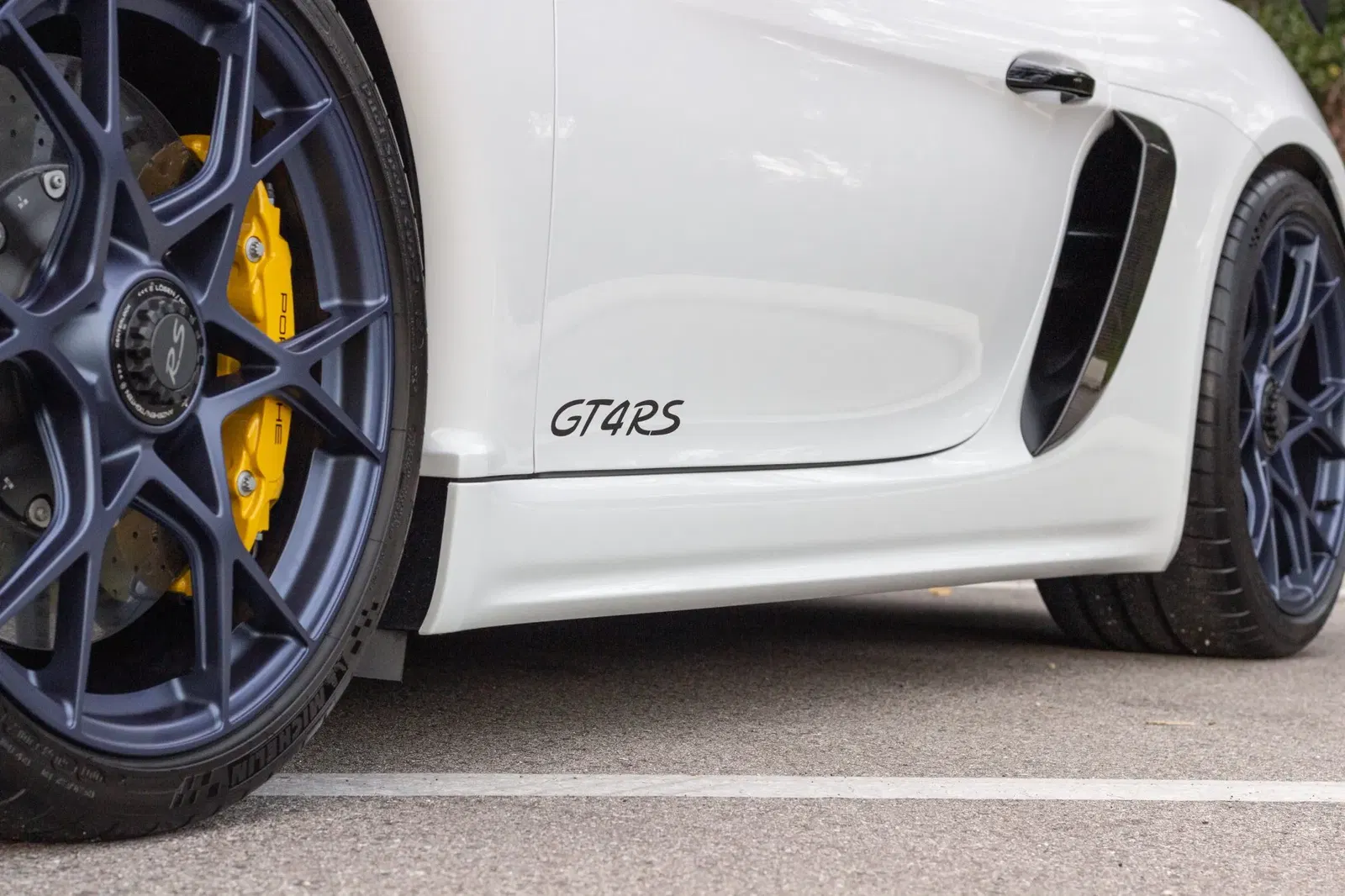 2023 Porsche 718 Cayman GT4 RS Weissach
