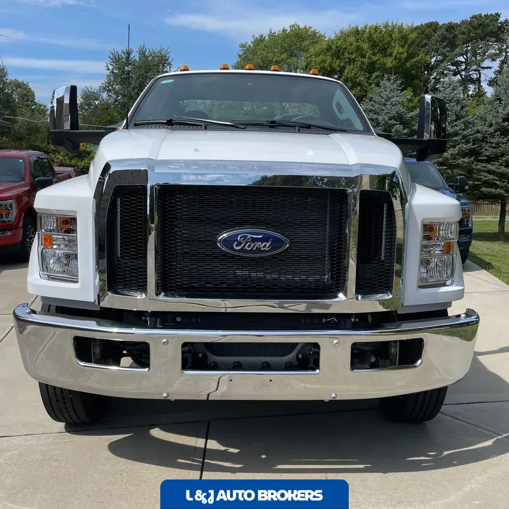 2025 Ford F-750 Super Duty
