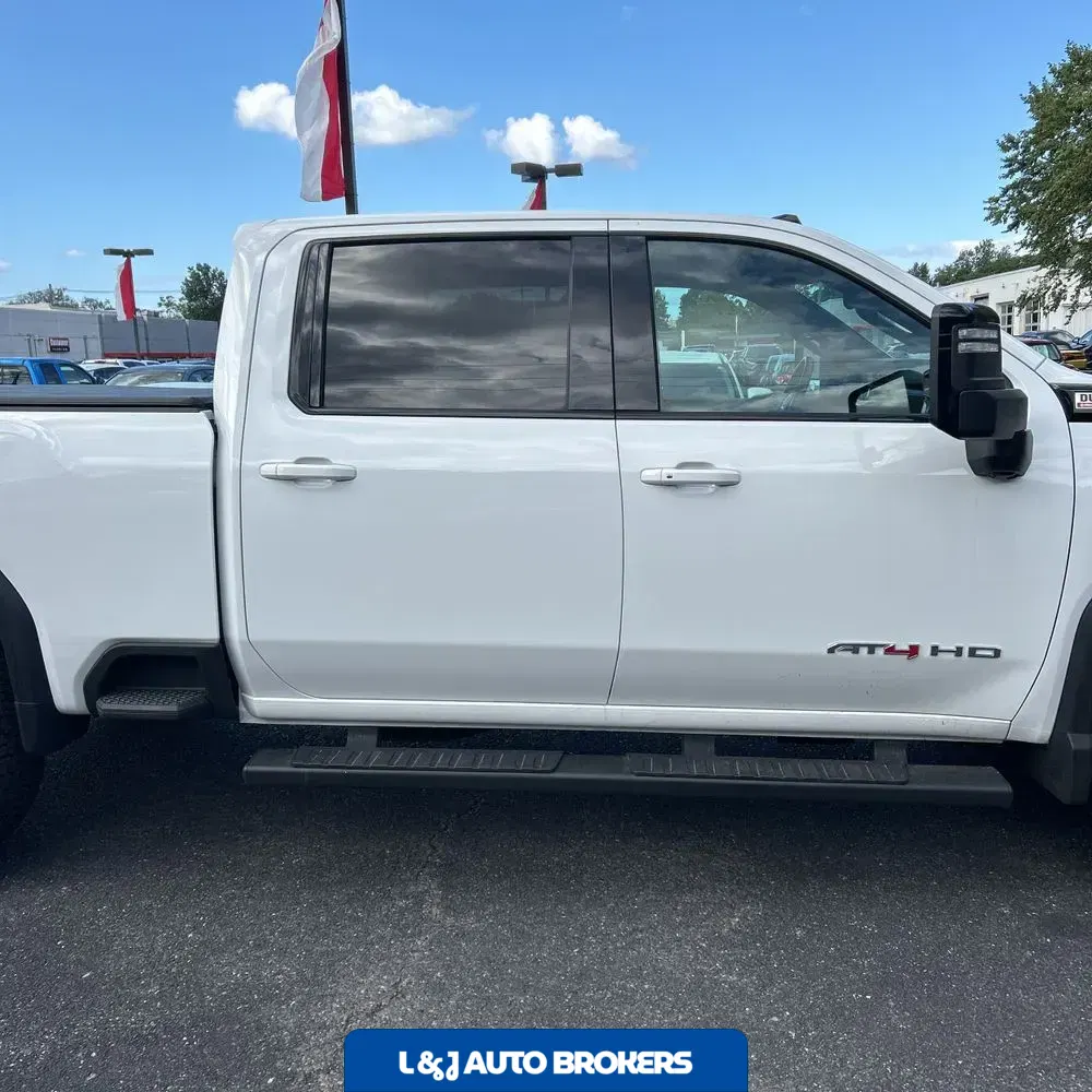 2024 GMC Sierra 2500 AT4