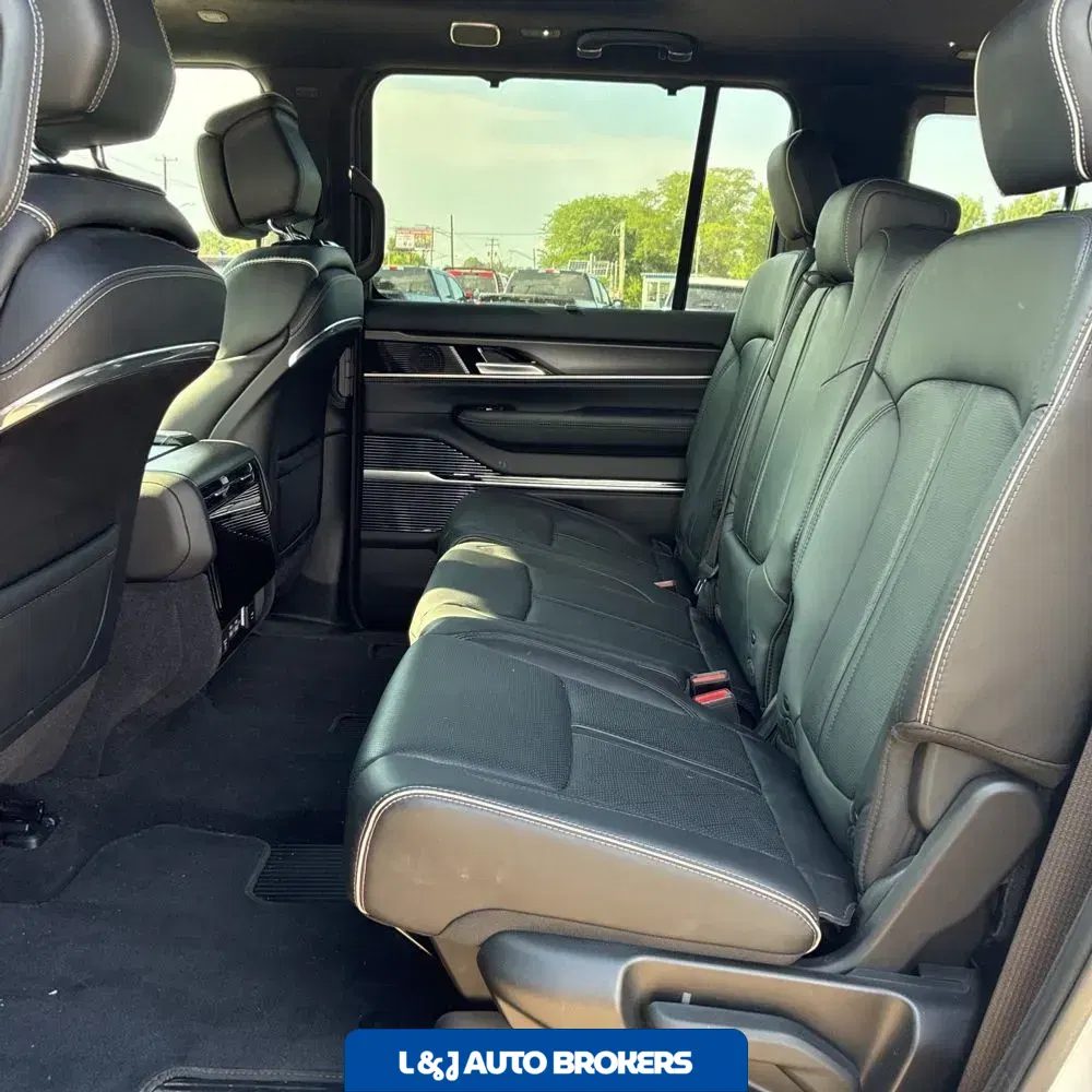 2024 Jeep Grand Wagoneer Series II Obsidian