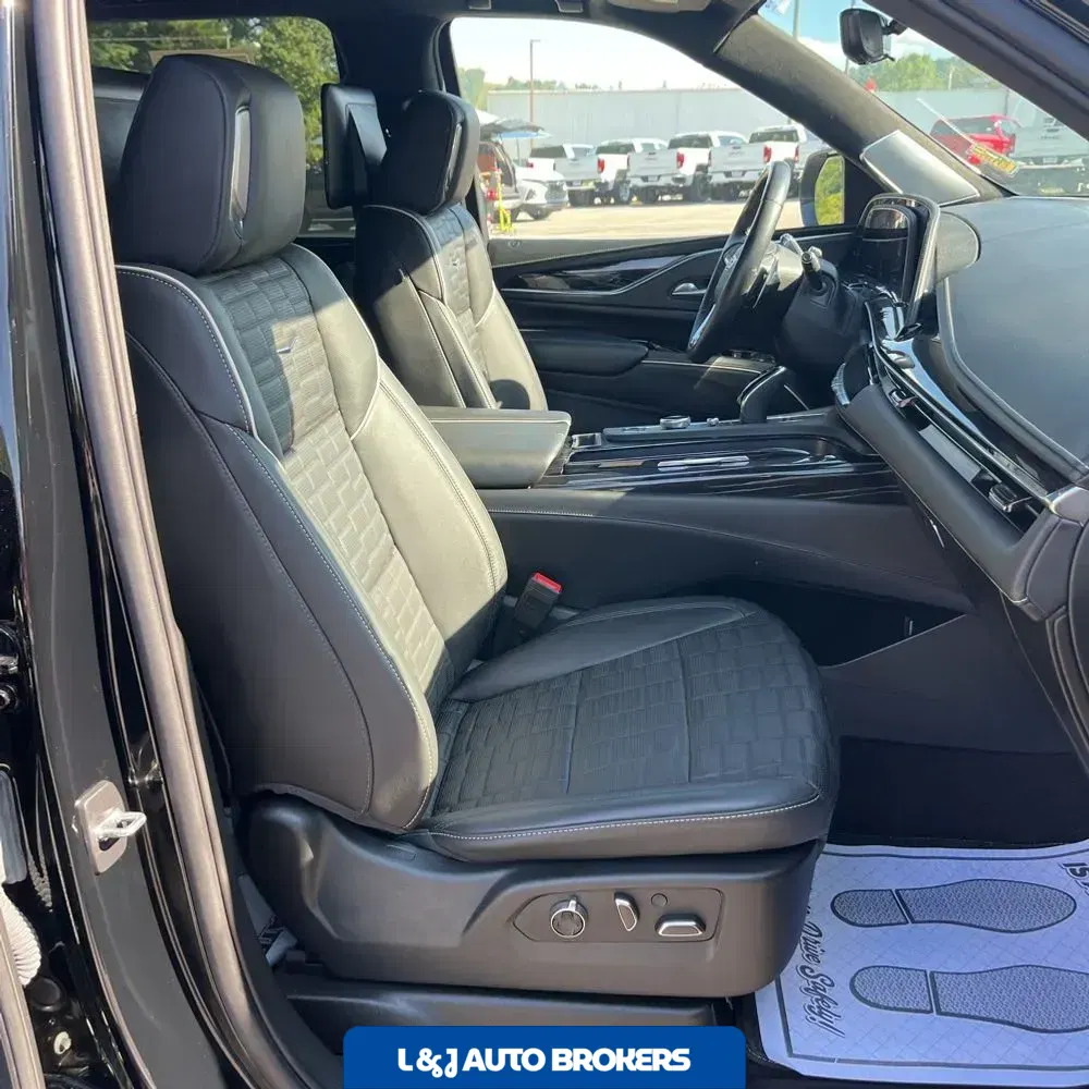 2023 Cadillac Escalade-V Base