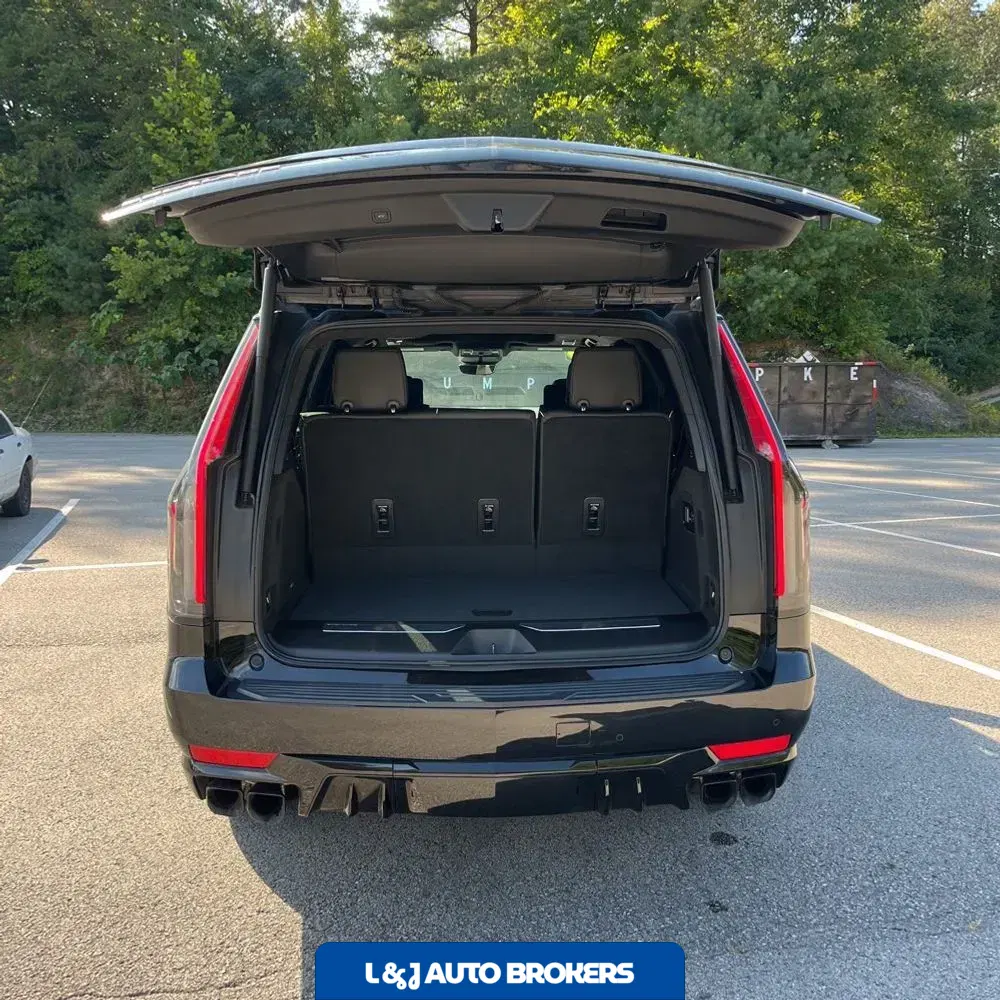 2023 Cadillac Escalade-V Base