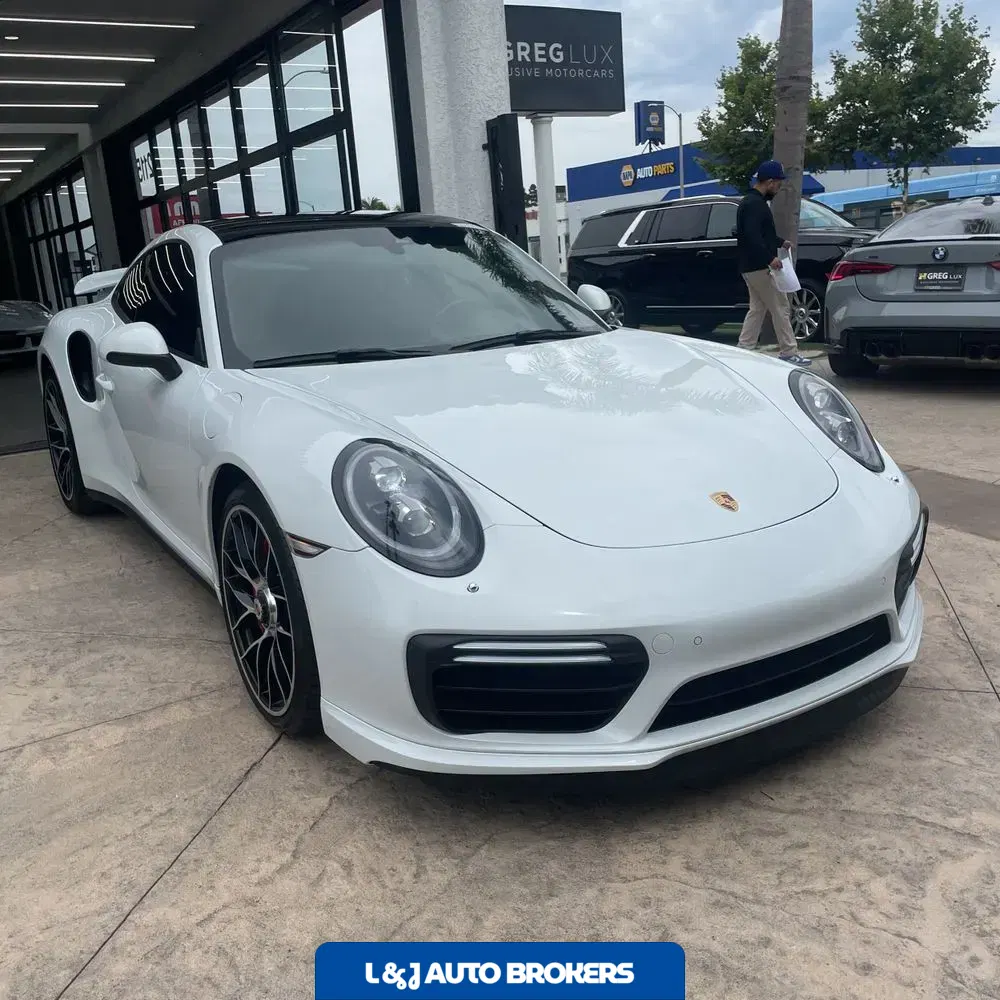 2017 Porsche 911 Carrera 4 Turbo S