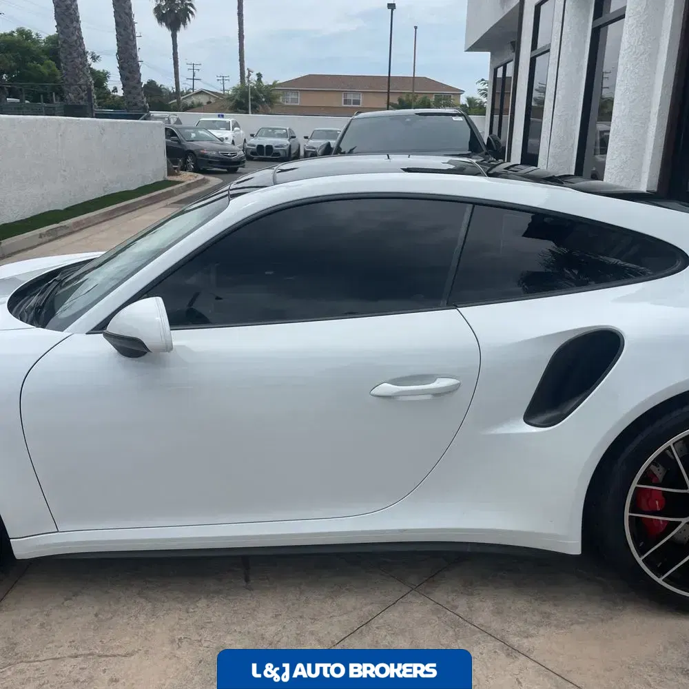 2017 Porsche 911 Carrera 4 Turbo S