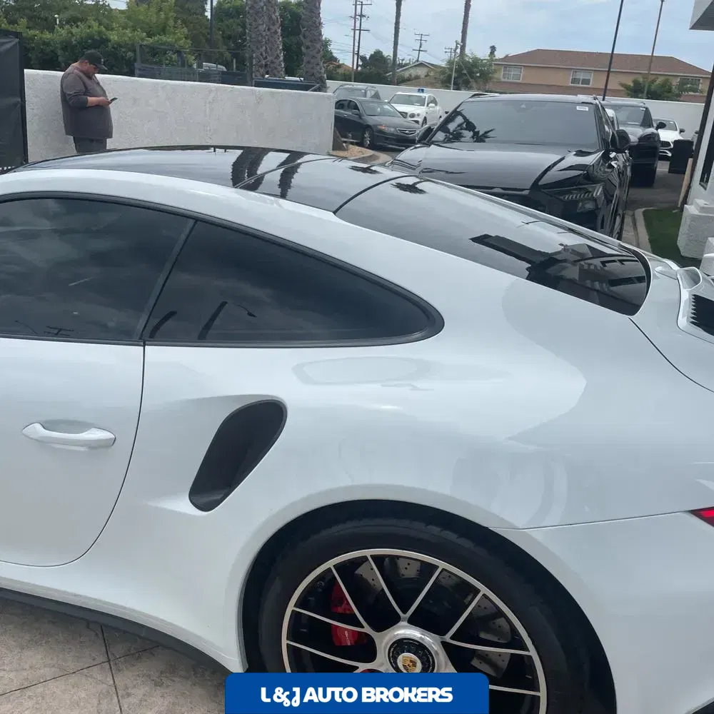 2017 Porsche 911 Carrera 4 Turbo S