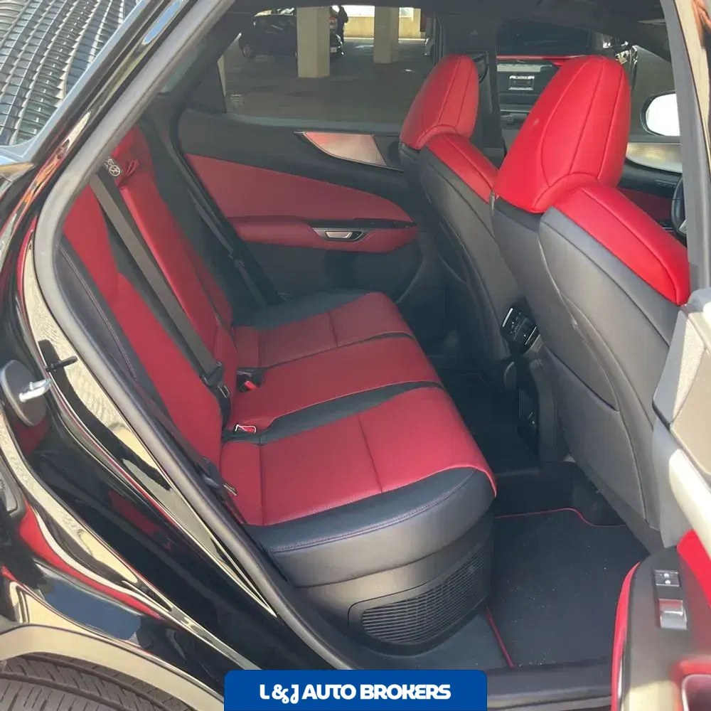 2024 Lexus NX 450h+ F SPORT Handling
