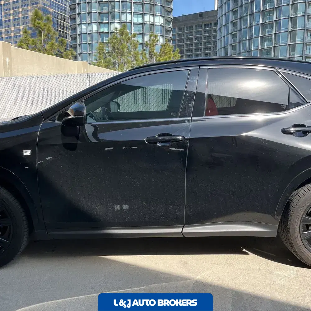 2024 Lexus NX 450h+ F SPORT Handling