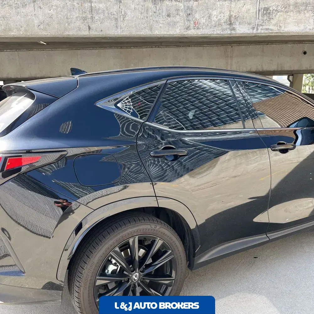 2024 Lexus NX 450h+ F SPORT Handling
