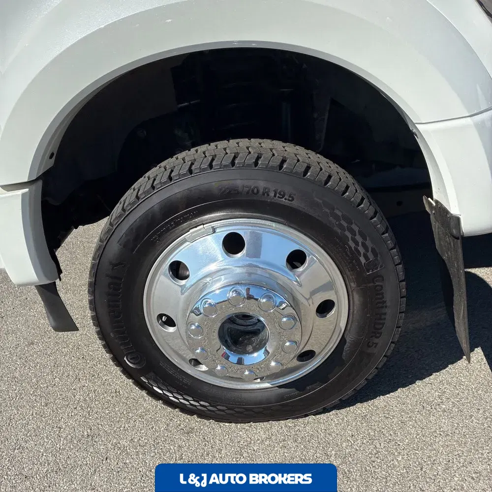2022 Ford F-450 Super Duty Platinum