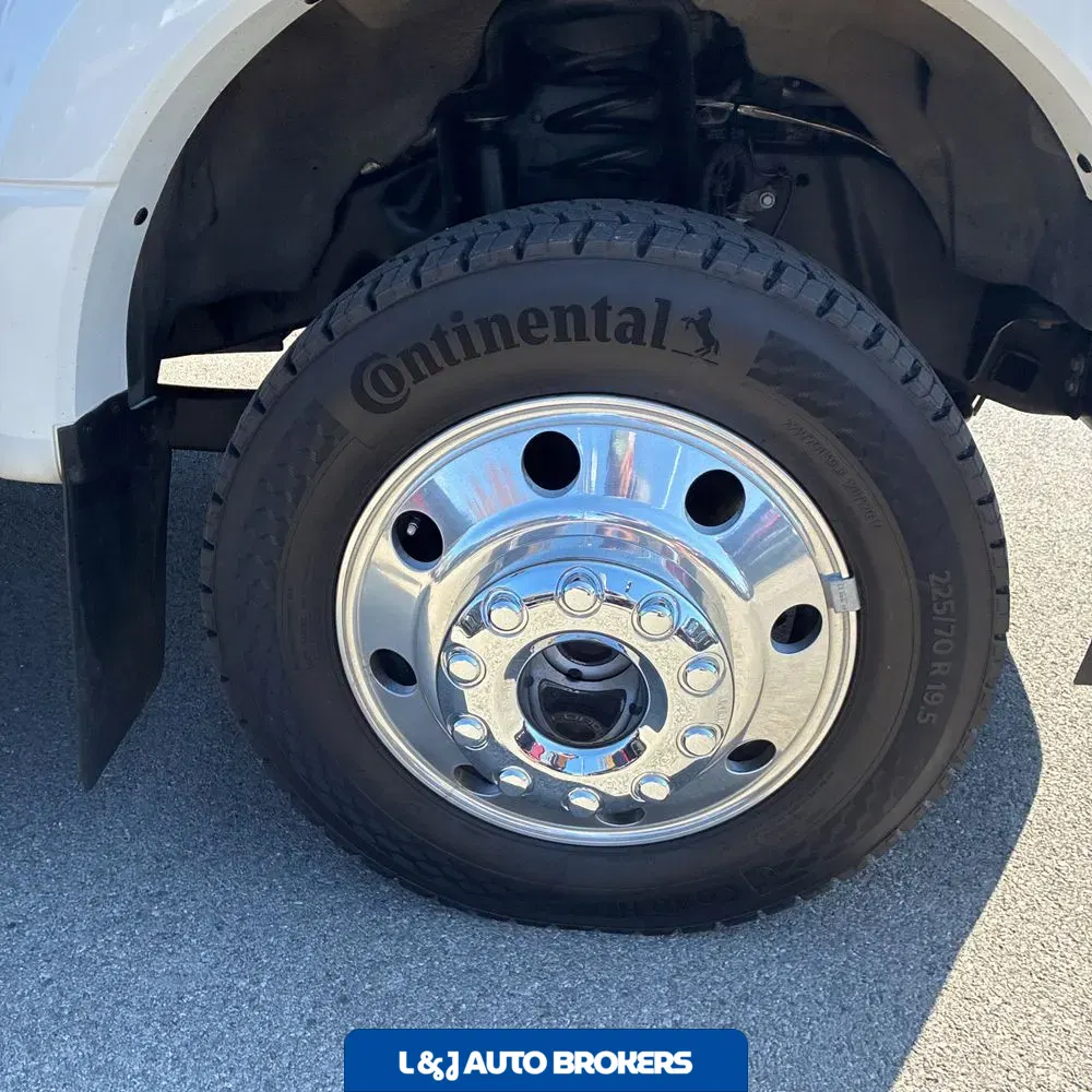2022 Ford F-450 Super Duty Platinum