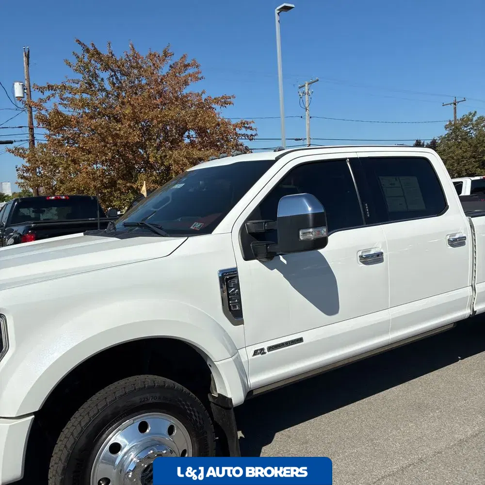 2022 Ford F-450 Super Duty Platinum