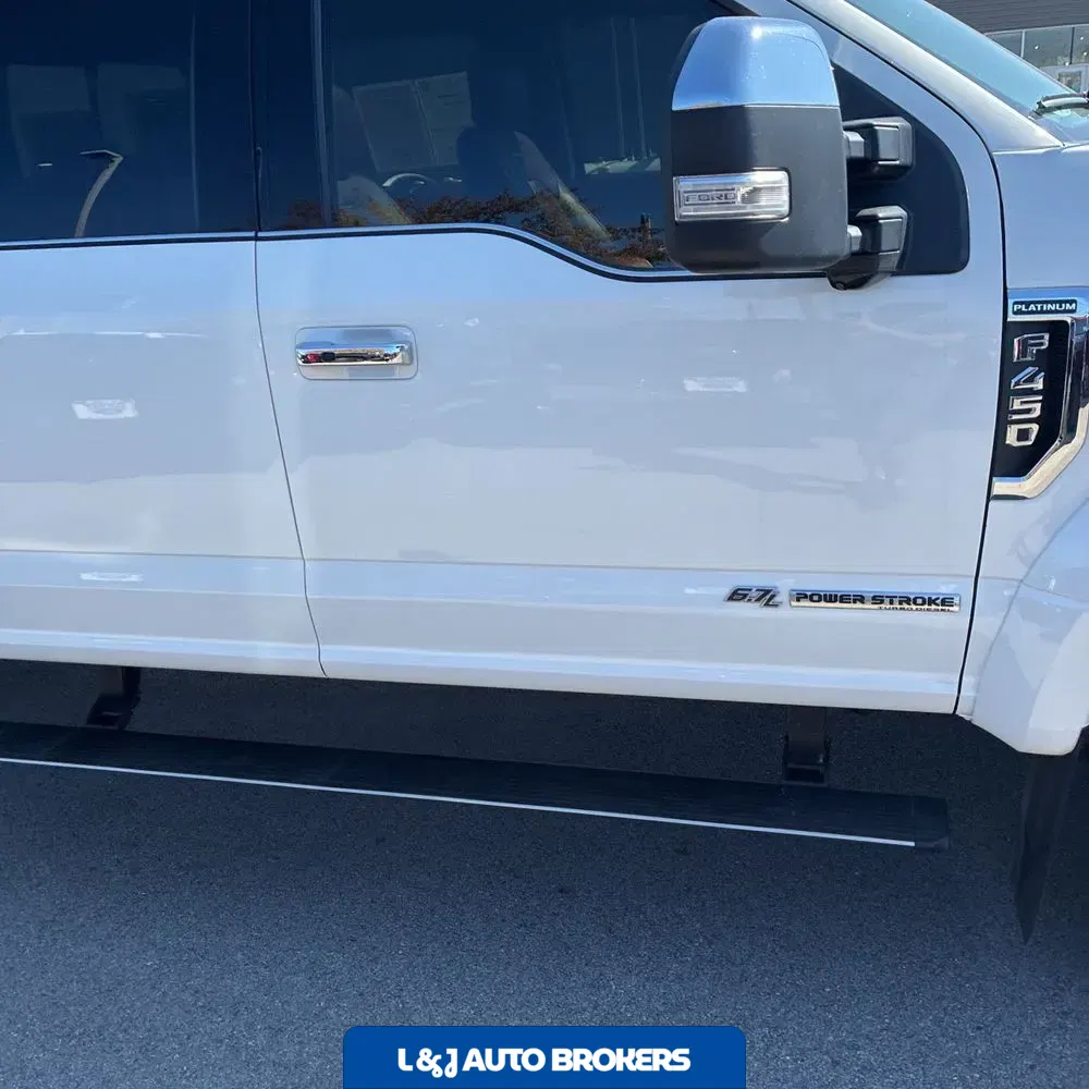 2022 Ford F-450 Super Duty Platinum