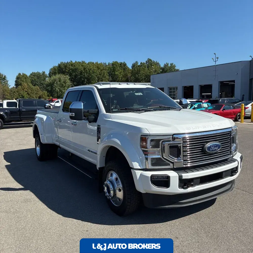 2022 Ford F-450 Super Duty Platinum
