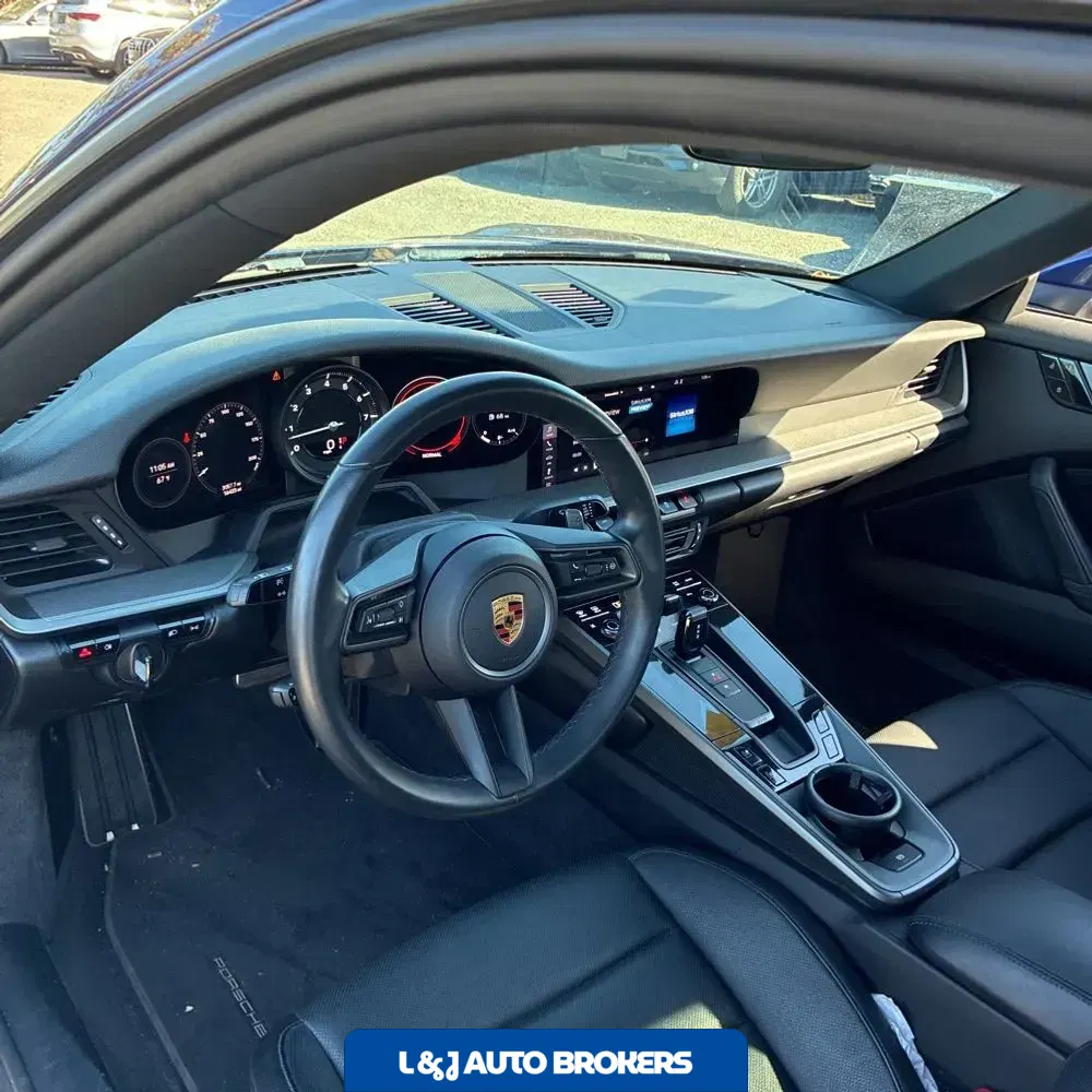 2020 Porsche 911 Carrera