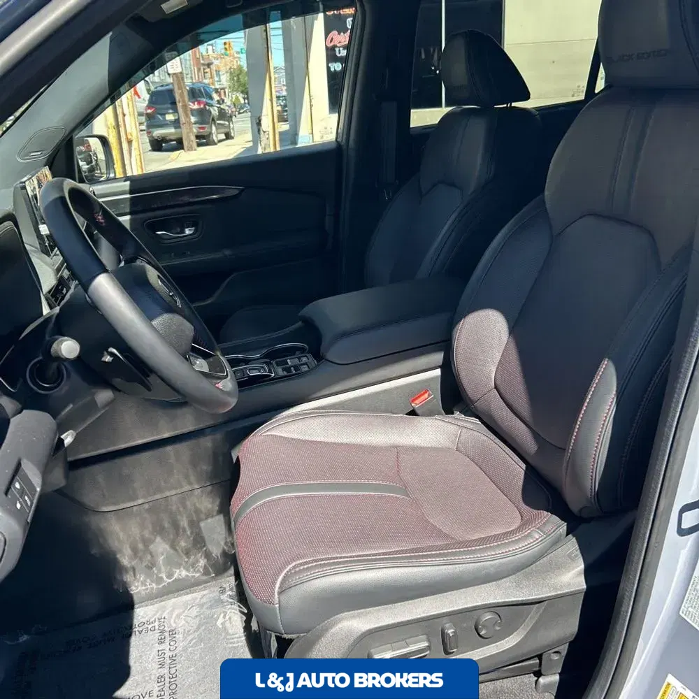 2025 Honda Pilot Black Edition