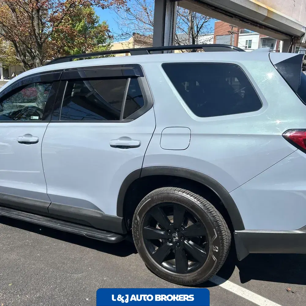 2025 Honda Pilot Black Edition