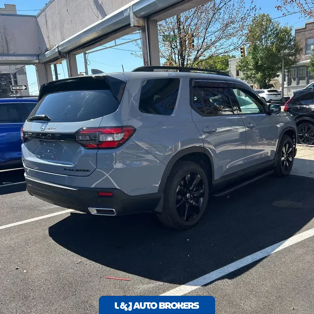 2025 Honda Pilot Black Edition