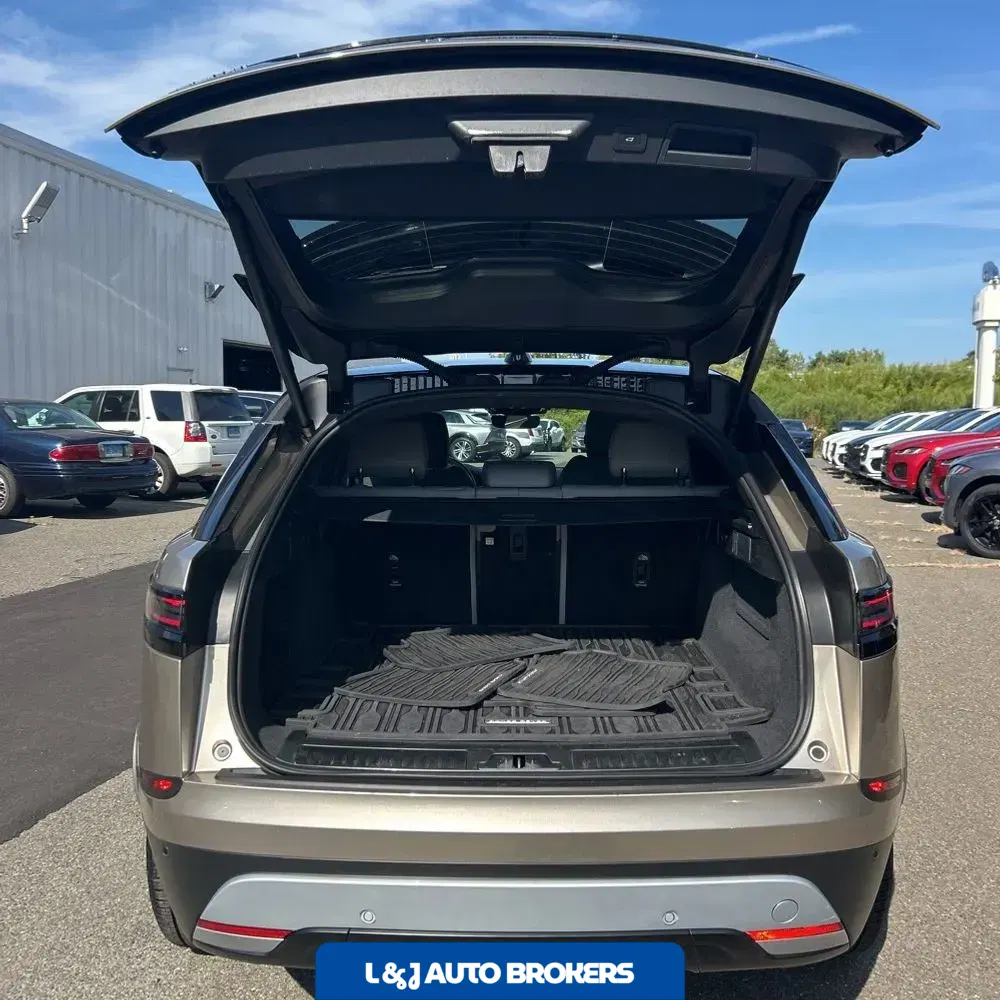 2026 Land Rover Velar  P250