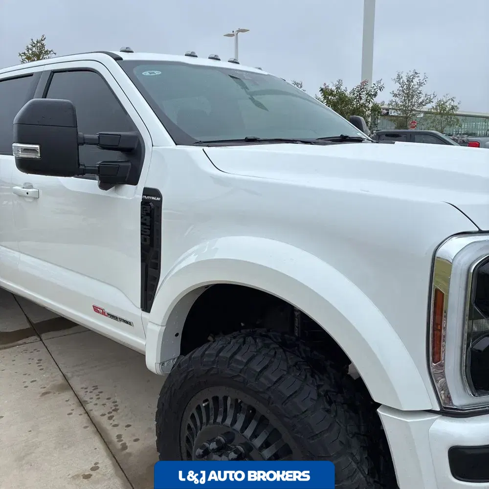 2025 Ford F450SD Platinum