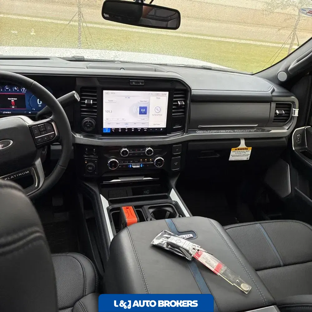 2025 Ford F450SD Platinum