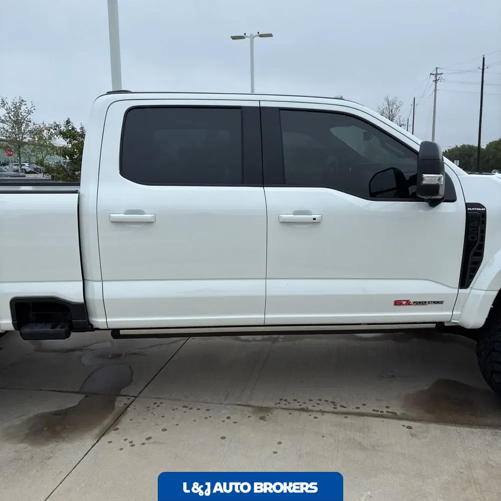 2025 Ford F450SD Platinum