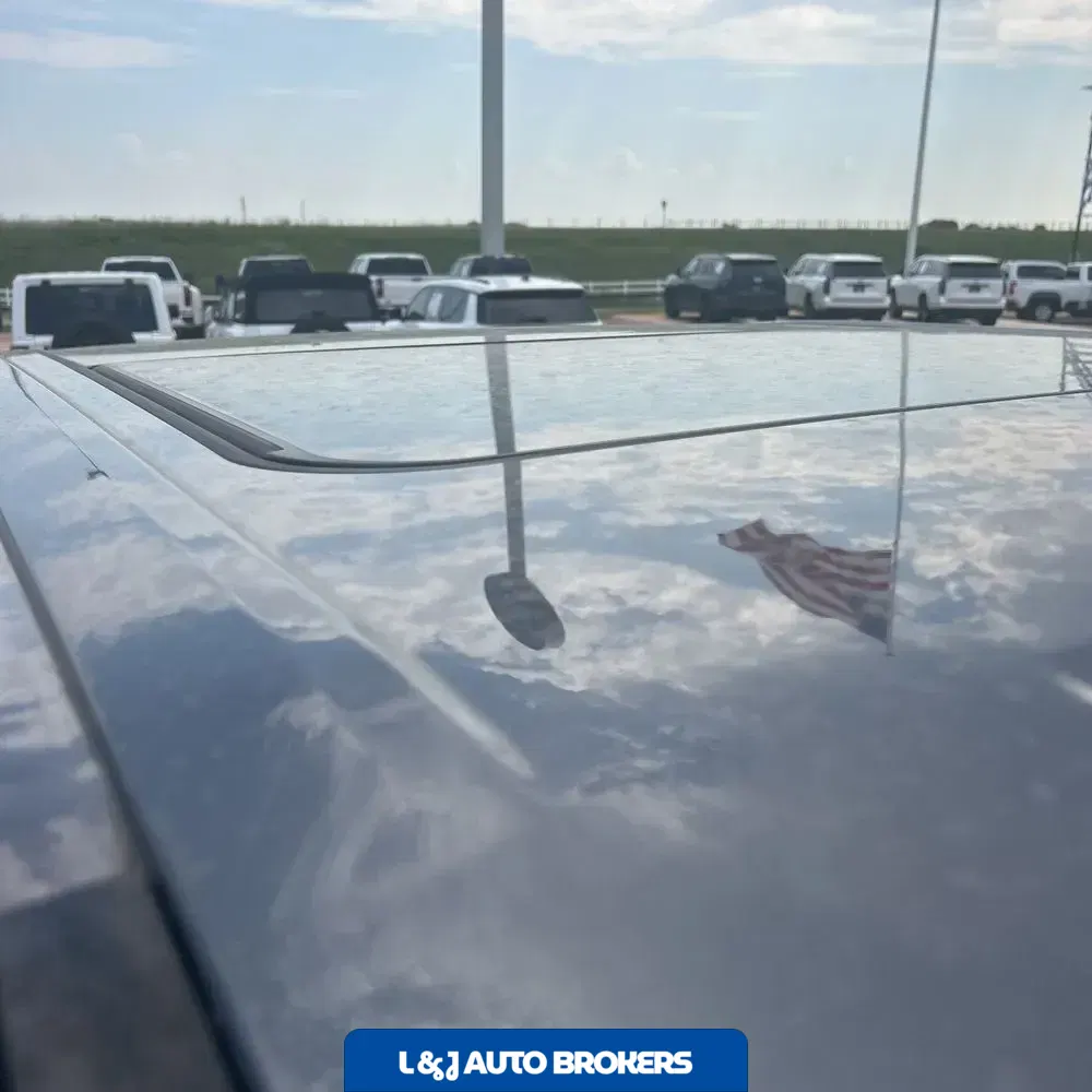 2023 Toyota Tundra Platinum HV